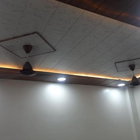 Golden Guest House Ujjain Dış mekan fotoğraf