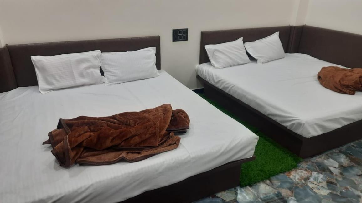 Golden Guest House Ujjain Dış mekan fotoğraf